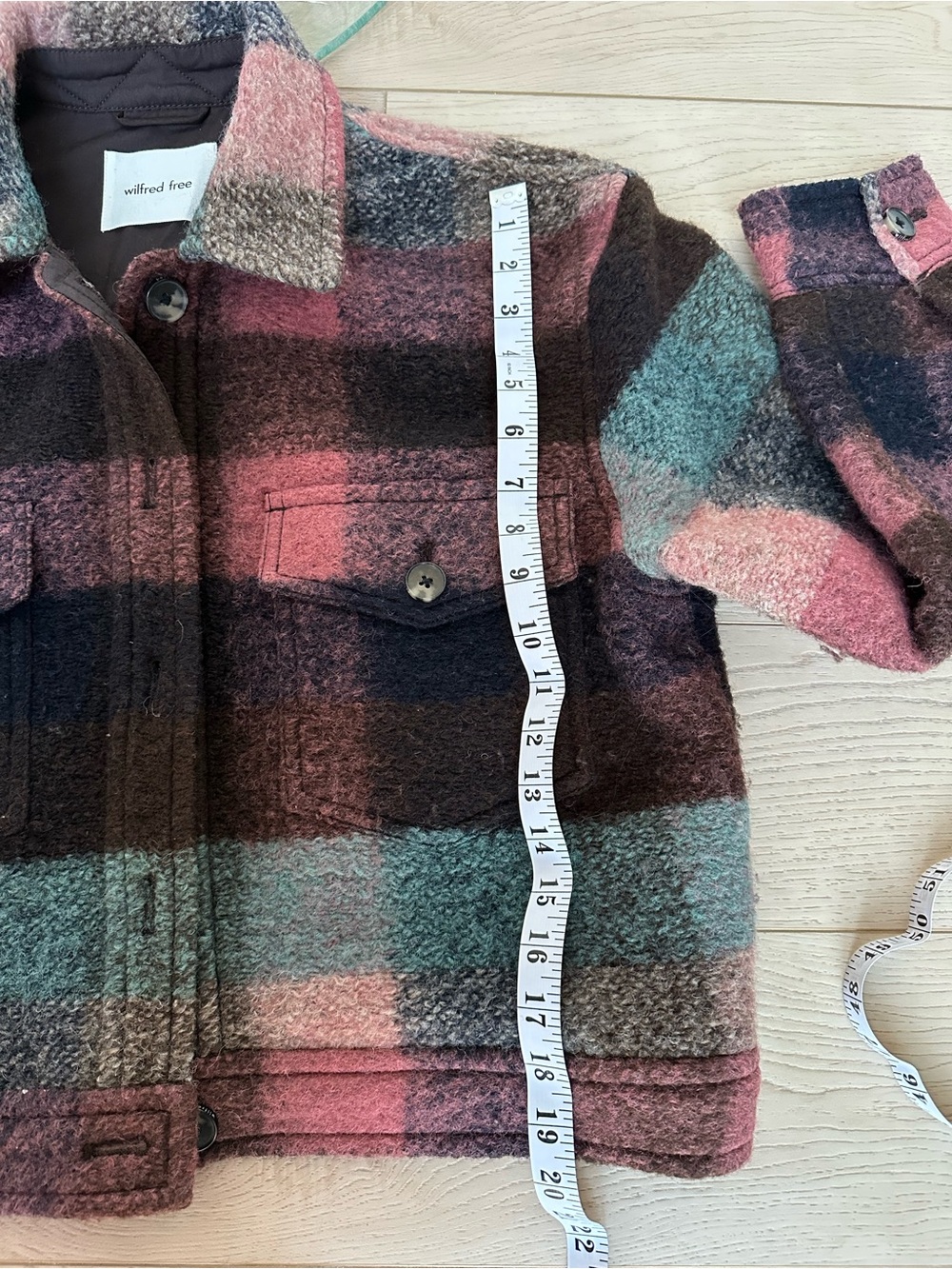 Aritzia autumn short jacket 70% Italian wool size M - Picture 11 of 12